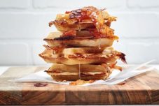 Vivoli il Gelato at Disney Springs Brings Back Bacon Waffles