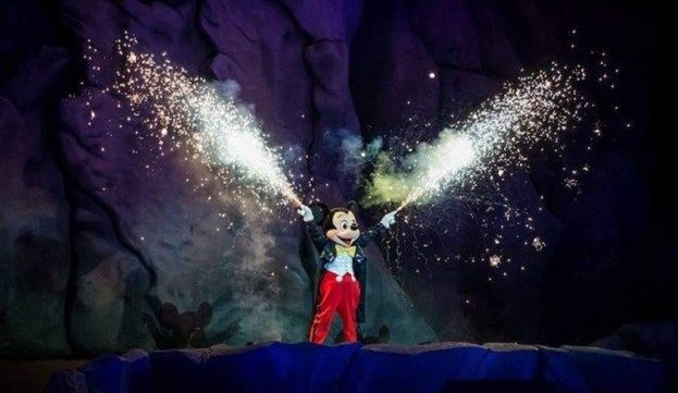 Mickey Mouse in Fantasmic