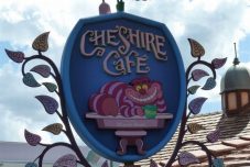 Magic Kingdom’s Cheshire Café Reopened