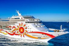 Norwegian Cruise Line Takes Florida to Court Over Vaccine Passport Ban