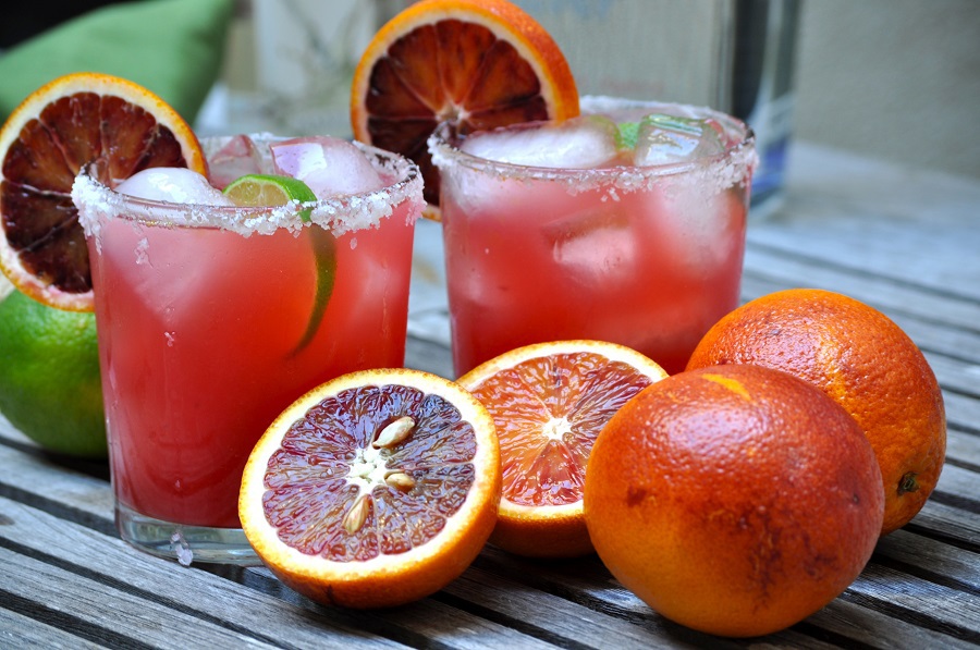 sparkling-blood-orange-margarita-drink