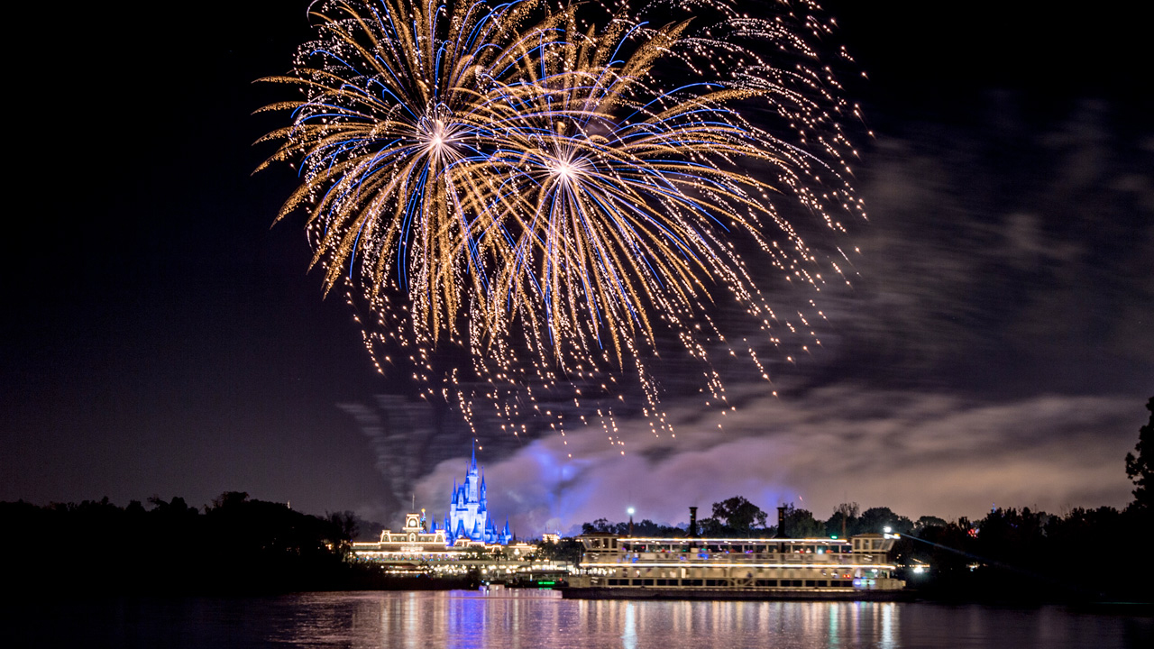 Fireworks Cruises Return To Walt Disney World 