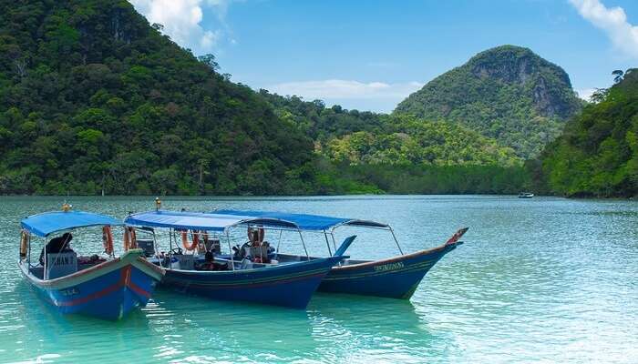 Tourist-boats-at Langkawi