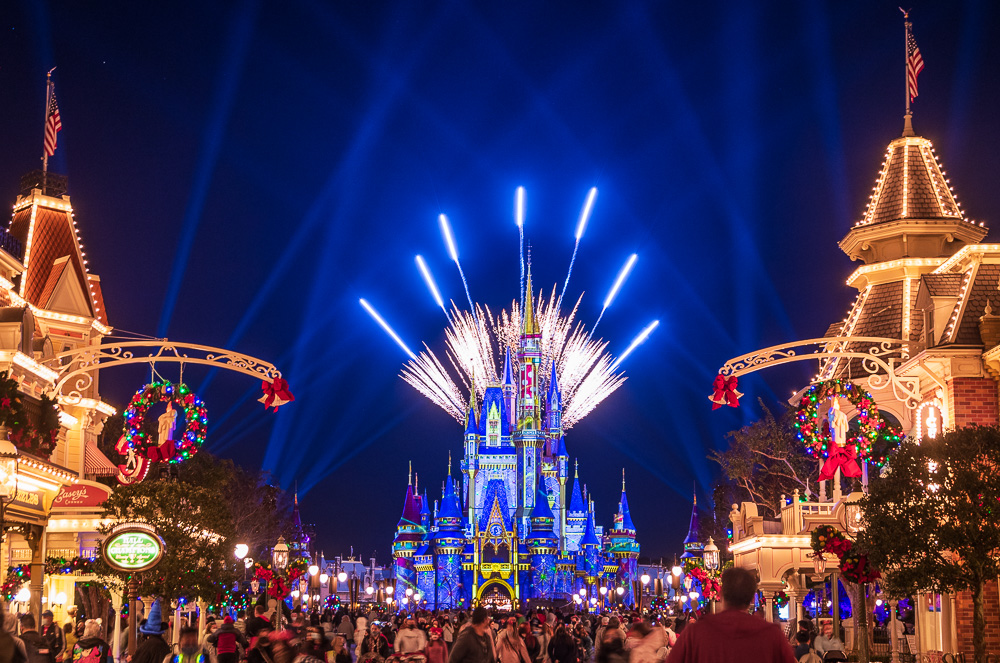 Monsters Inc. Laugh Floor Holiday Special - Disney Very Merriest After  Hours at Magic Kingdom 