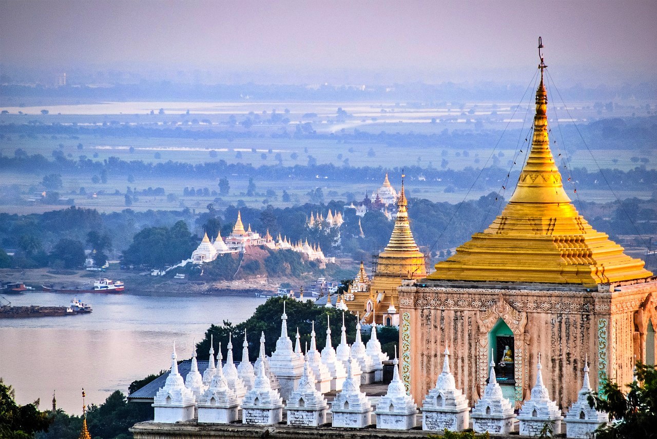 Family vacation - Mandalay, Myanmar (Burma) pagoda